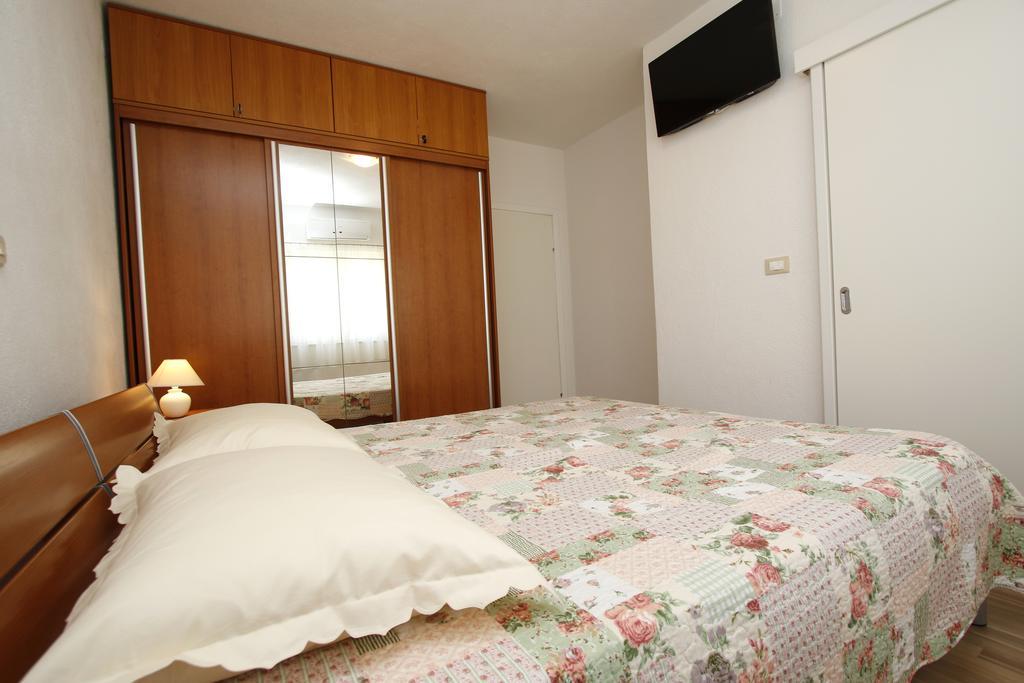 Apartments Dundic Makarska Exterior foto