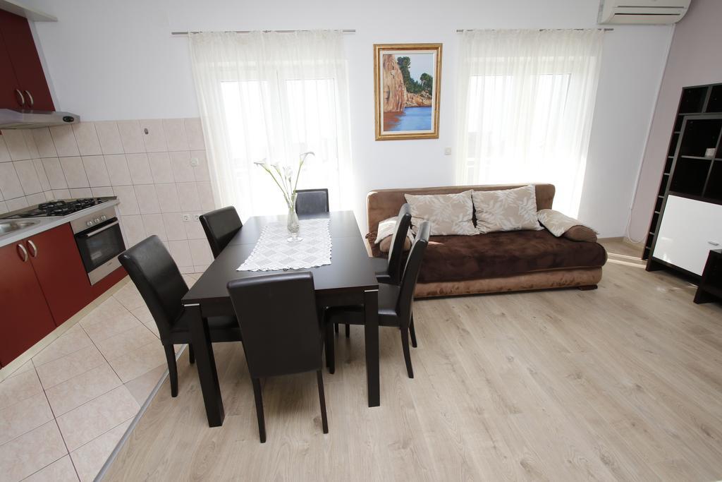 Apartments Dundic Makarska Exterior foto