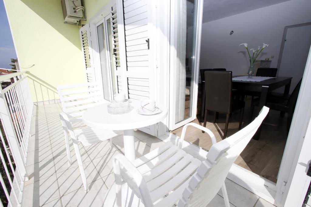 Apartments Dundic Makarska Exterior foto